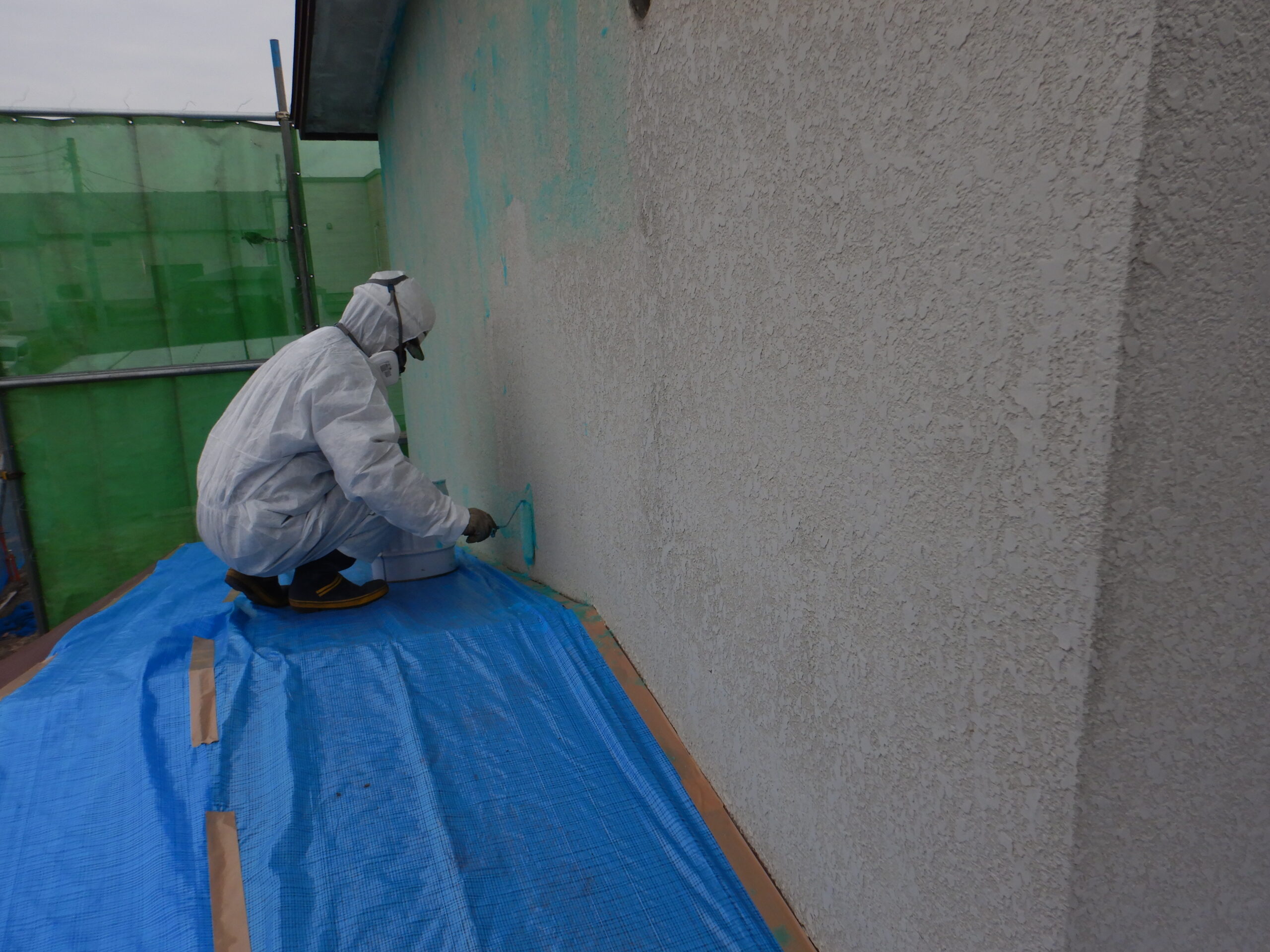 外壁塗装材撤去（剥離剤塗布）