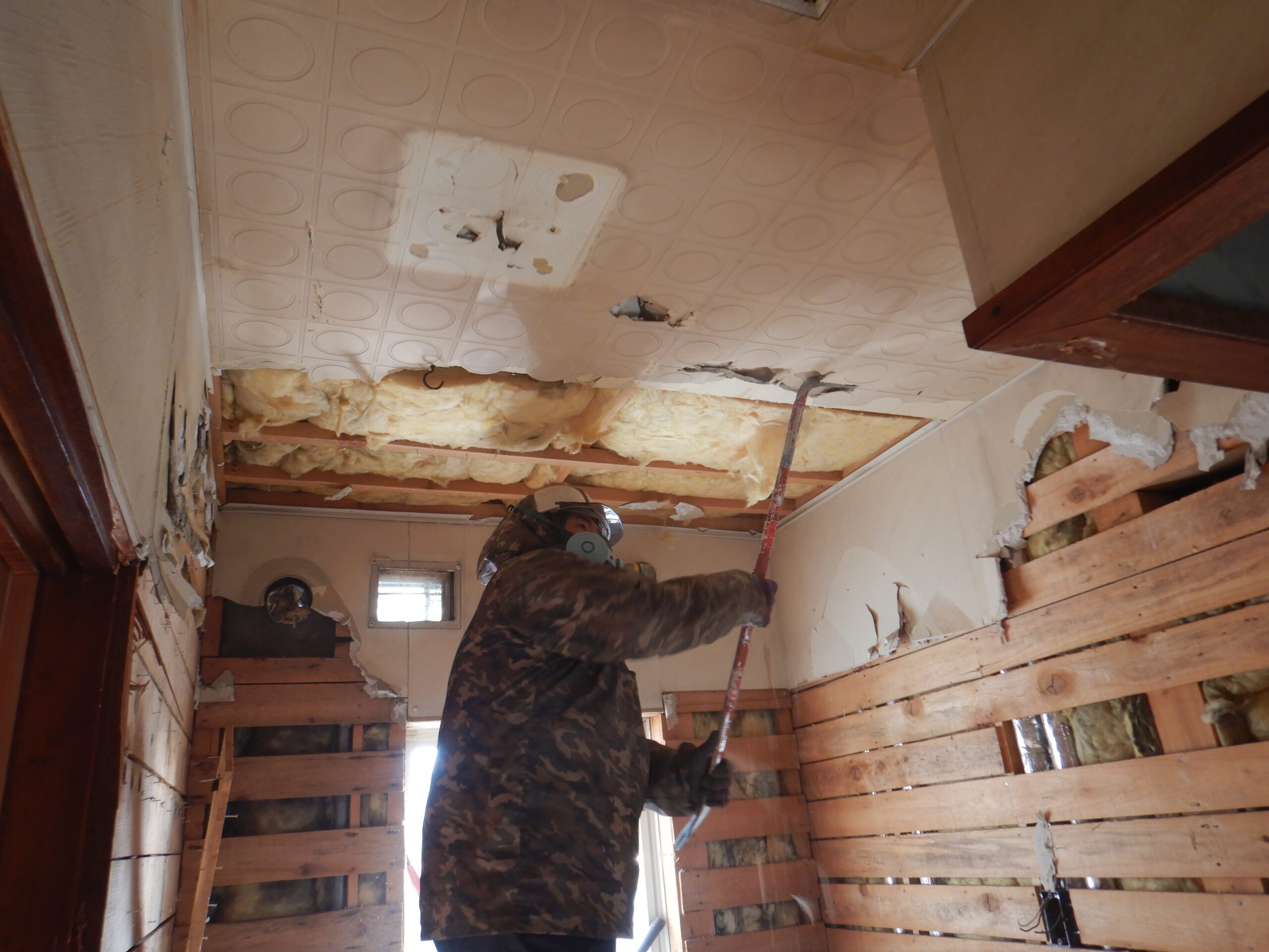 天井内装材撤去